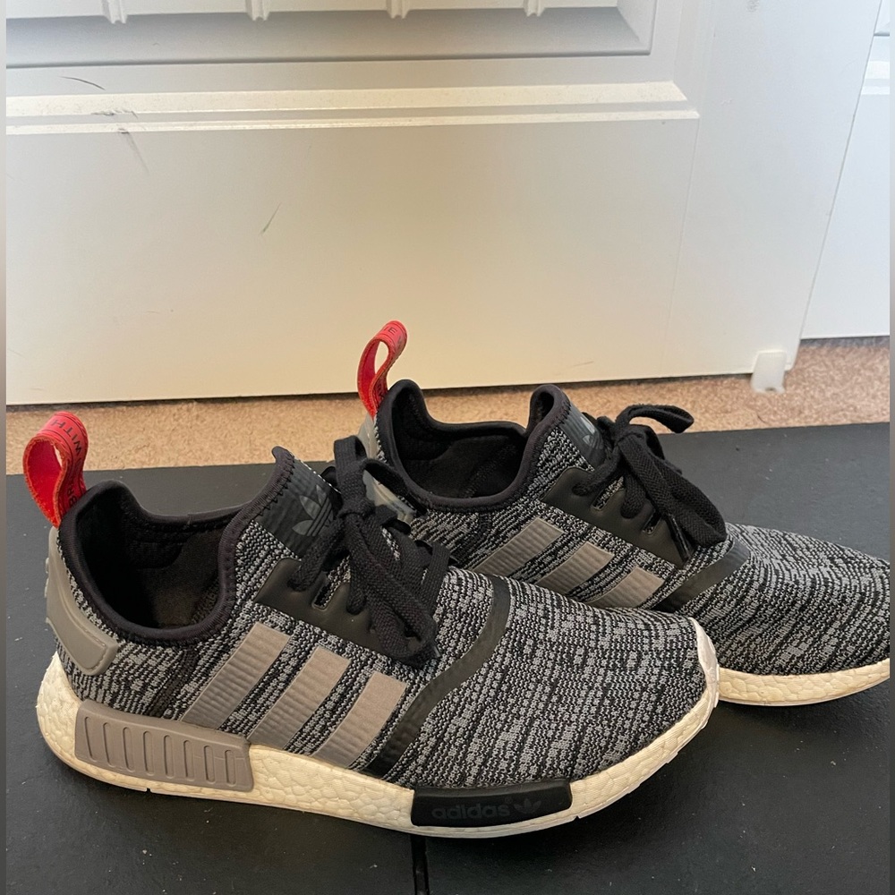 Men’s Adidas NMD_R1,size 10.